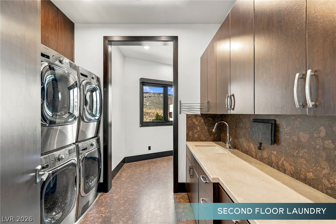 6 Bright Hollow Court Las Vegas NV 89135