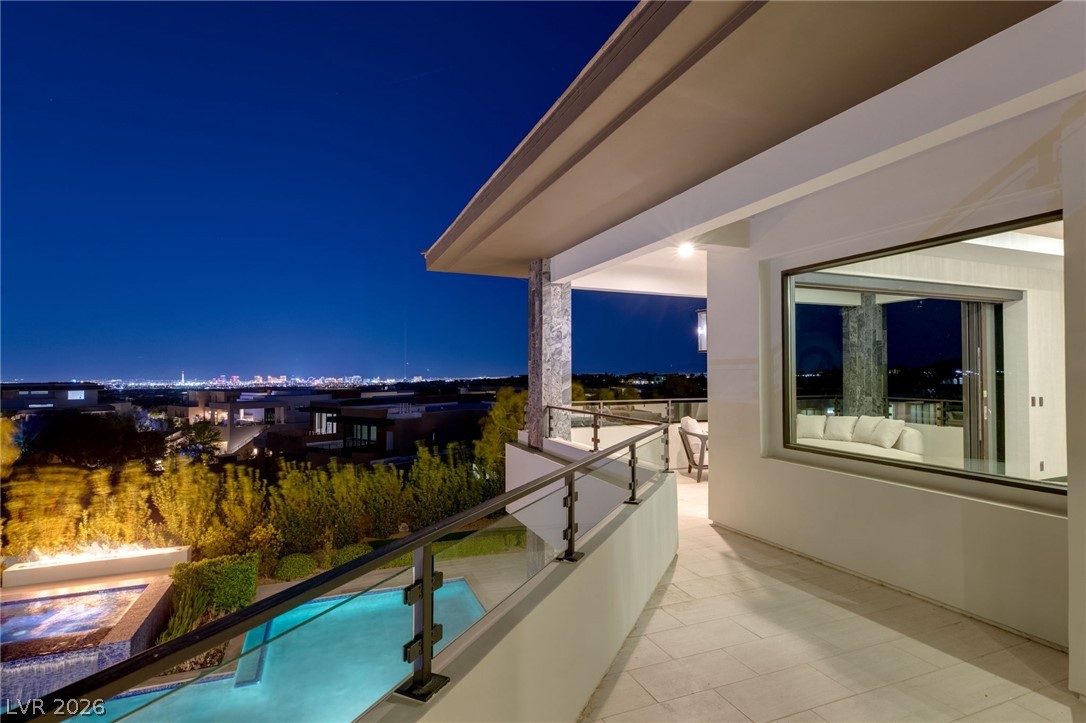 6 Bright Hollow Court Las Vegas NV 89135