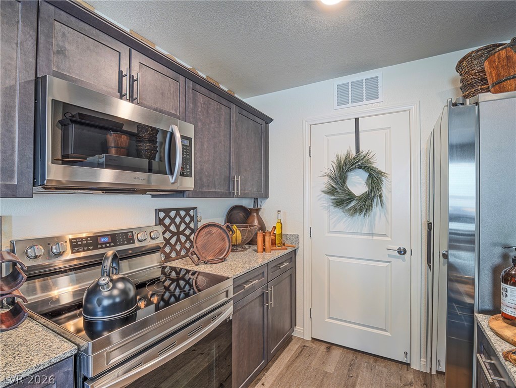 7002 Midnight Bronze Street North Las Vegas NV 89086