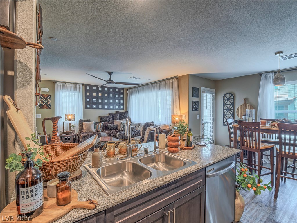 7002 Midnight Bronze Street North Las Vegas NV 89086