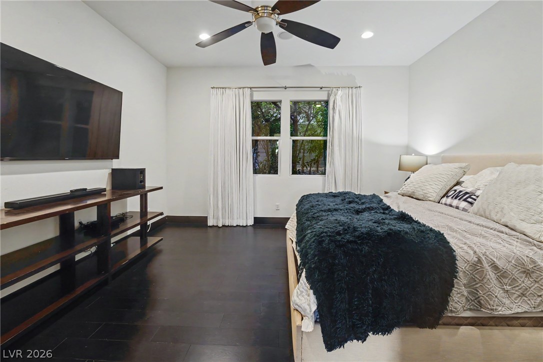 24 Panorama Crest Avenue Las Vegas NV 89135