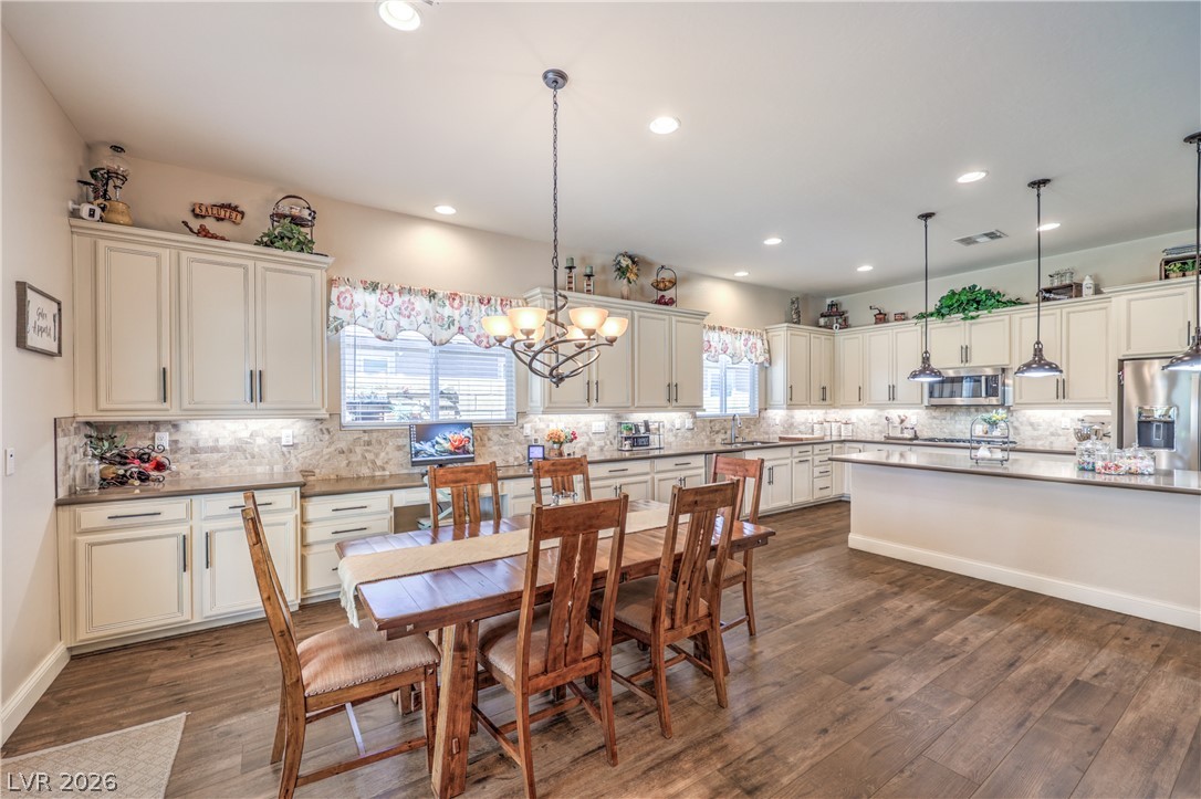 6461 Winecup Street Las Vegas NV 89149