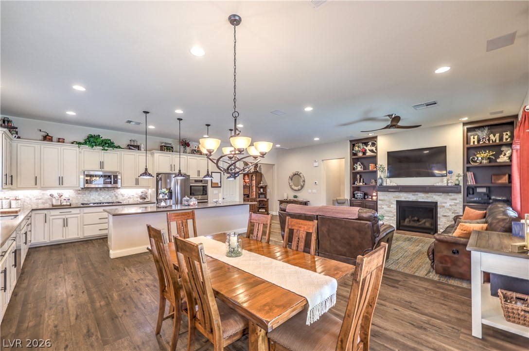 6461 Winecup Street Las Vegas NV 89149