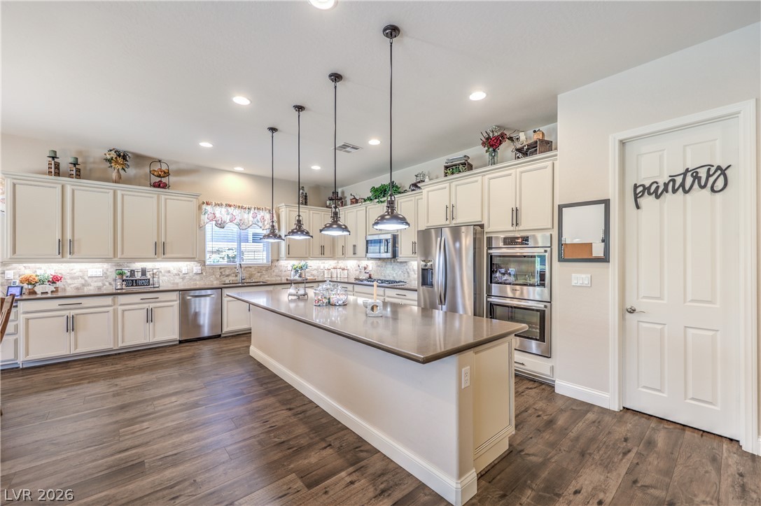 6461 Winecup Street Las Vegas NV 89149