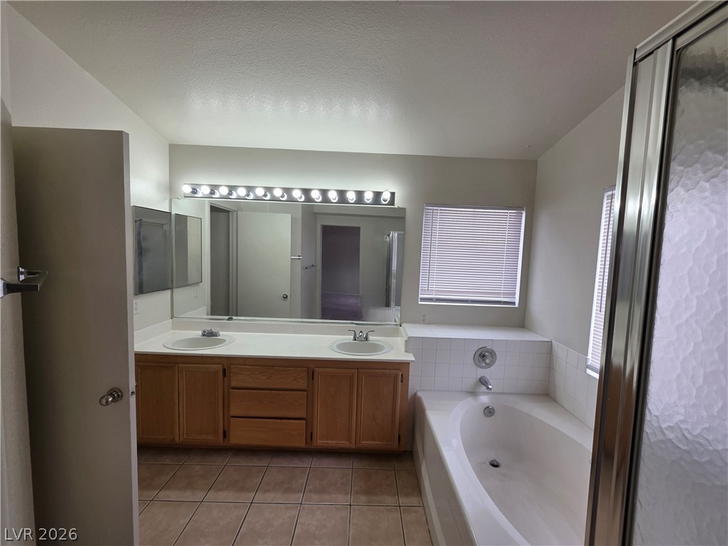 25 Newburg Avenue North Las Vegas NV 89032