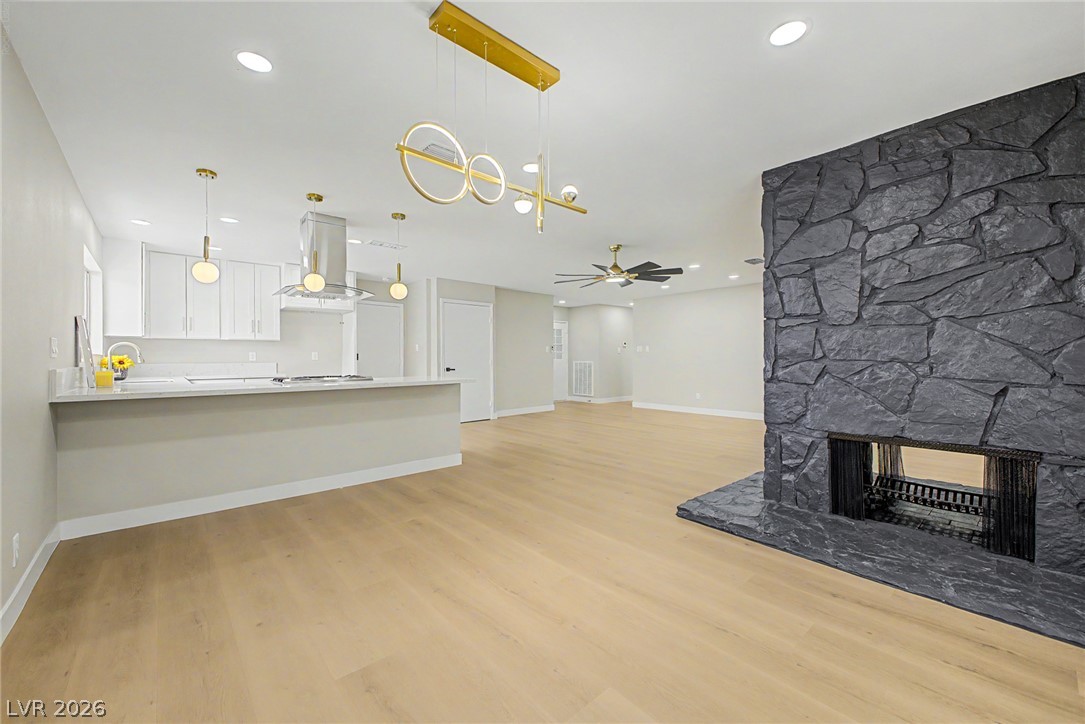 324 Lakehurst Road Las Vegas NV 89145