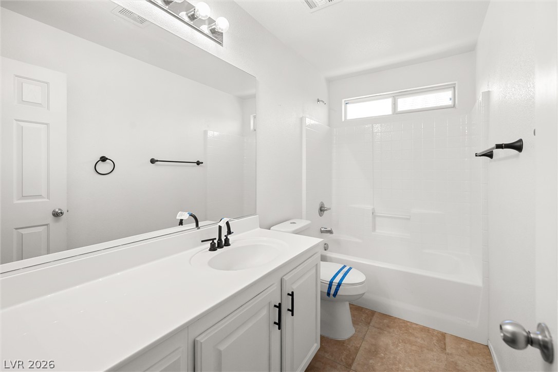 10883 Hawthorne Berry Street Las Vegas NV 89141
