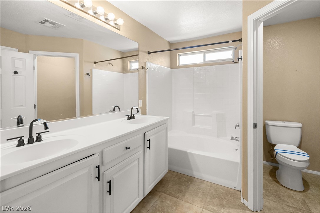 10883 Hawthorne Berry Street Las Vegas NV 89141