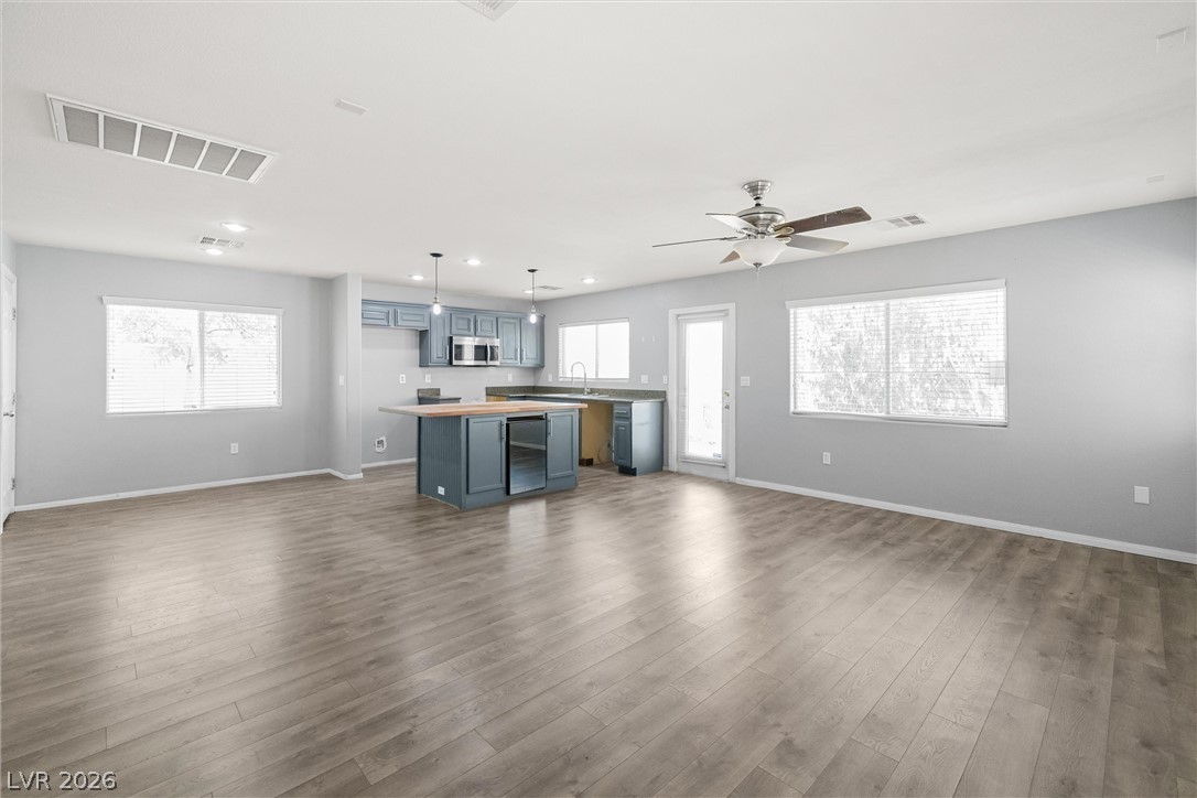 10883 Hawthorne Berry Street Las Vegas NV 89141