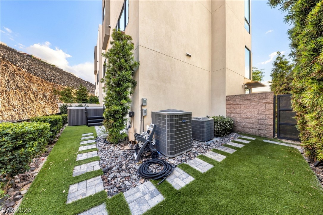 374 Solitude Peak Lane Henderson NV 89012