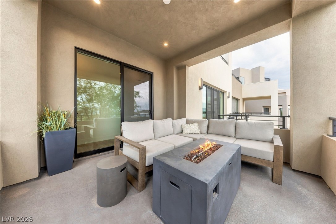 374 Solitude Peak Lane Henderson NV 89012
