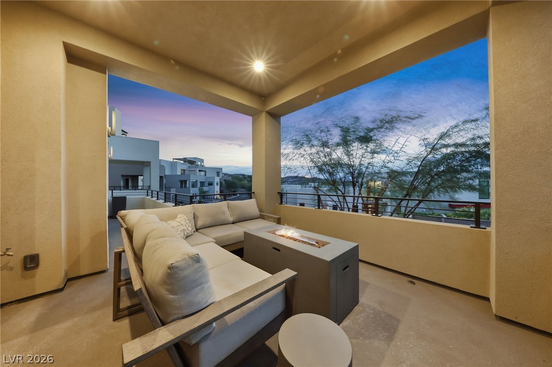 374 Solitude Peak Lane Henderson NV 89012