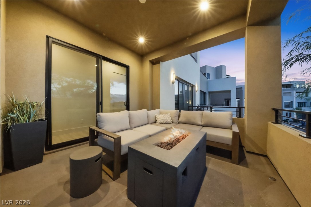 374 Solitude Peak Lane Henderson NV 89012
