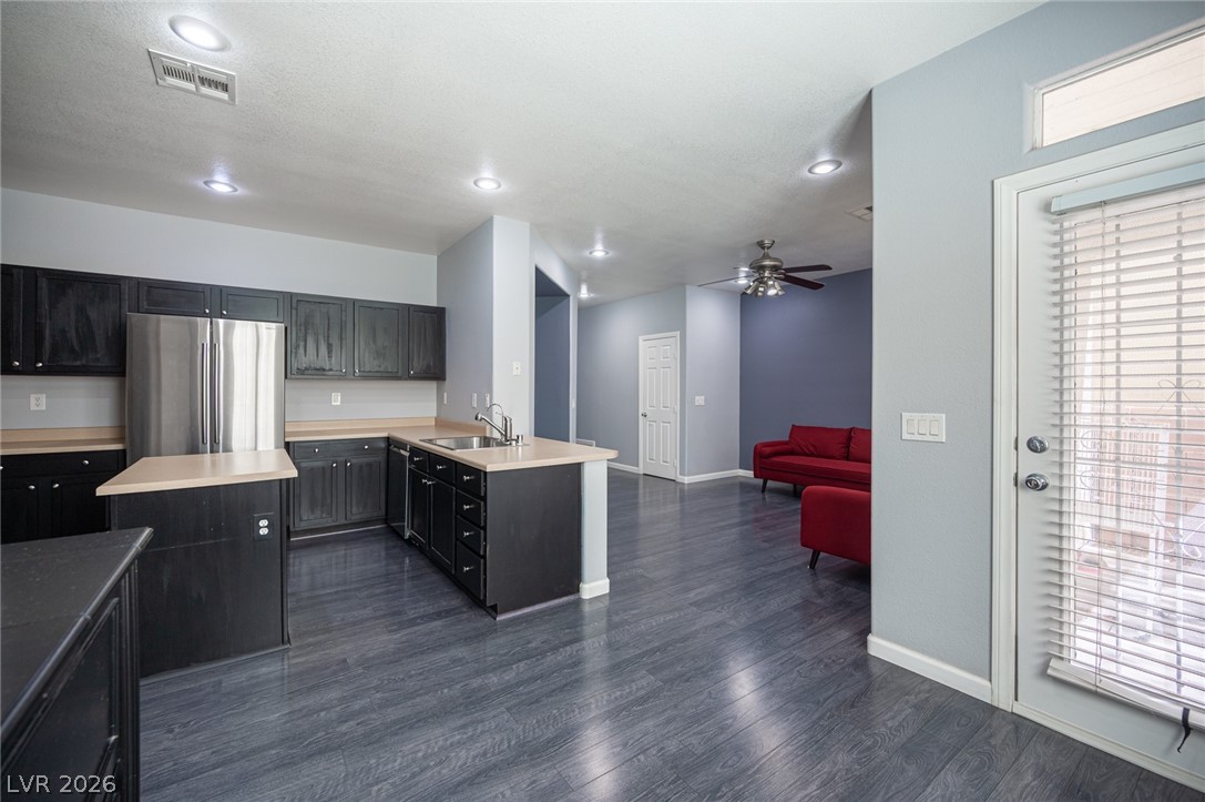 6685 Topley Pike Avenue Las Vegas NV 89139