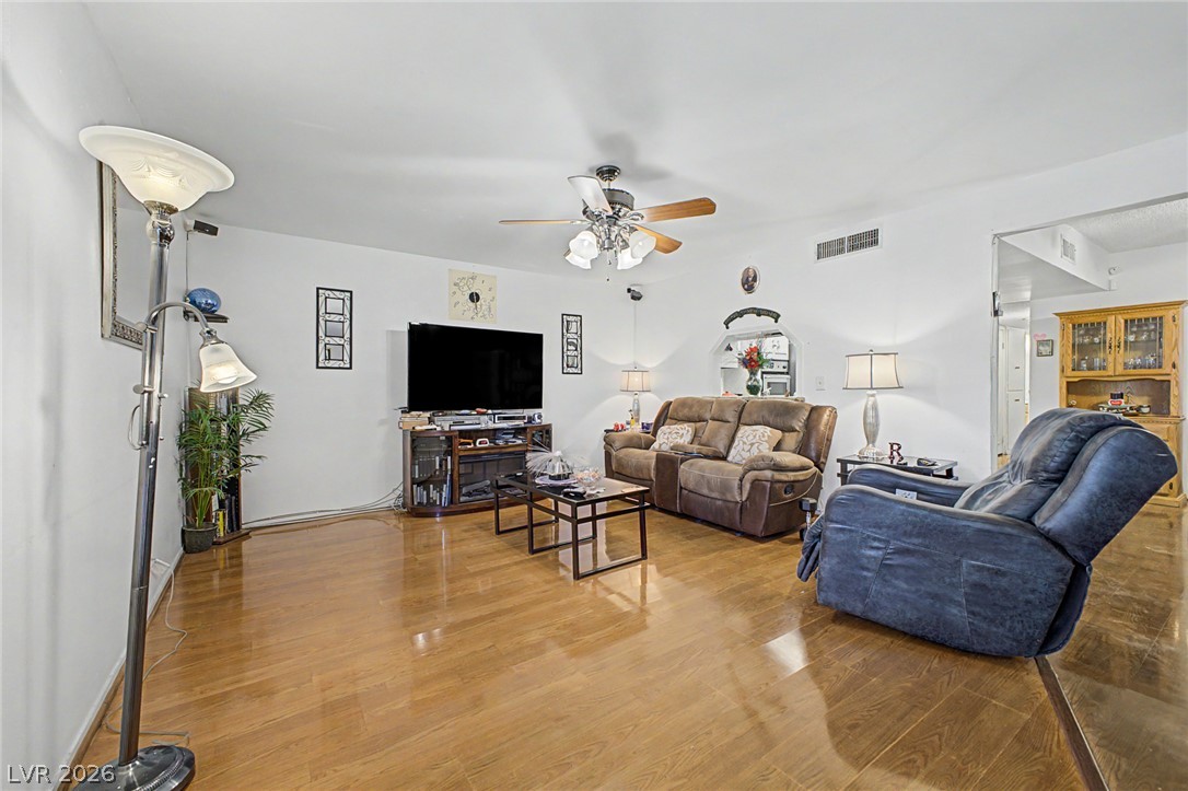 3537 Victory Avenue Las Vegas NV 89121