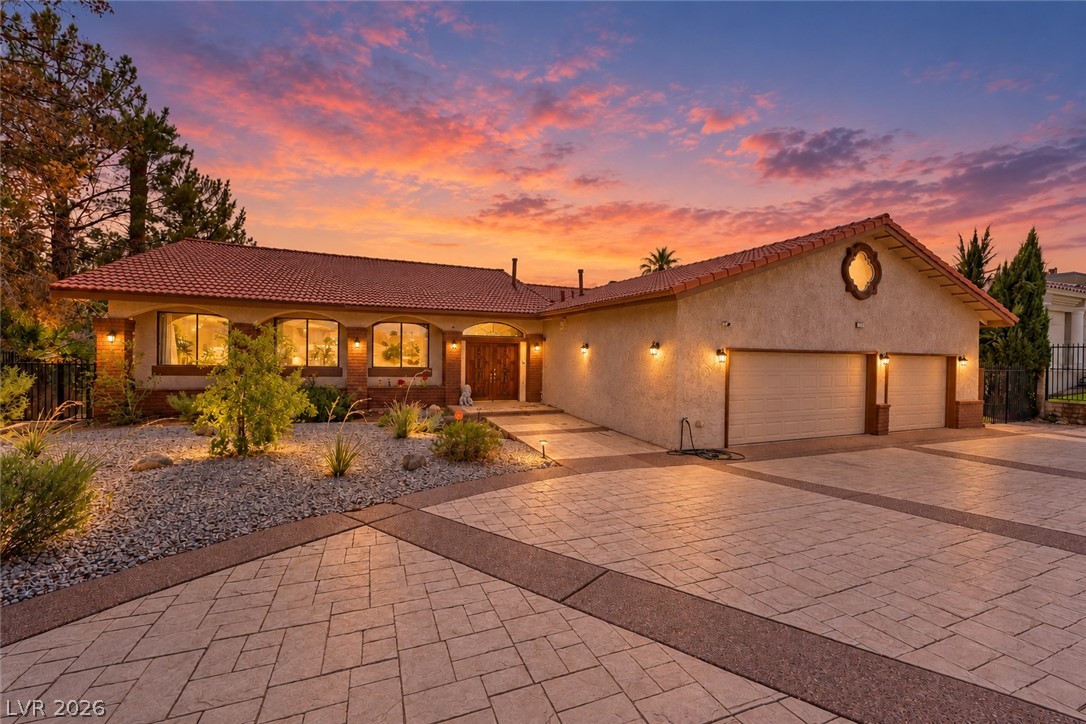 2817 La Mesa Drive Henderson NV 89014