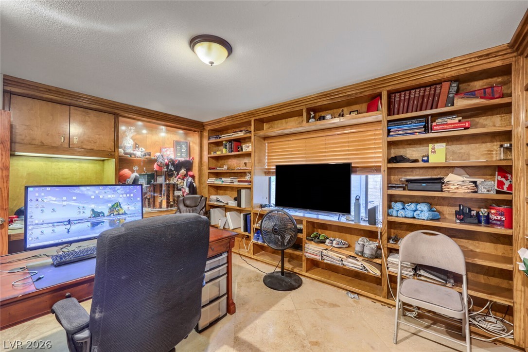 2817 La Mesa Drive Henderson NV 89014