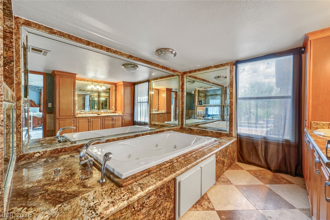 2817 La Mesa Drive Henderson NV 89014