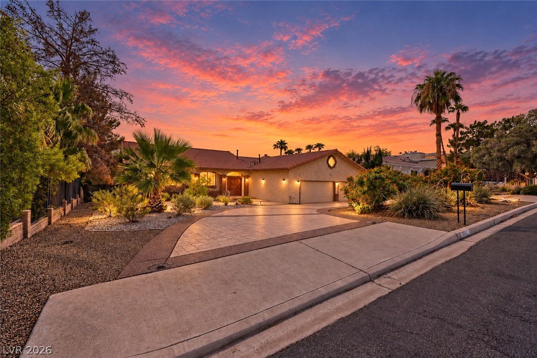 2817 La Mesa Drive Henderson NV 89014