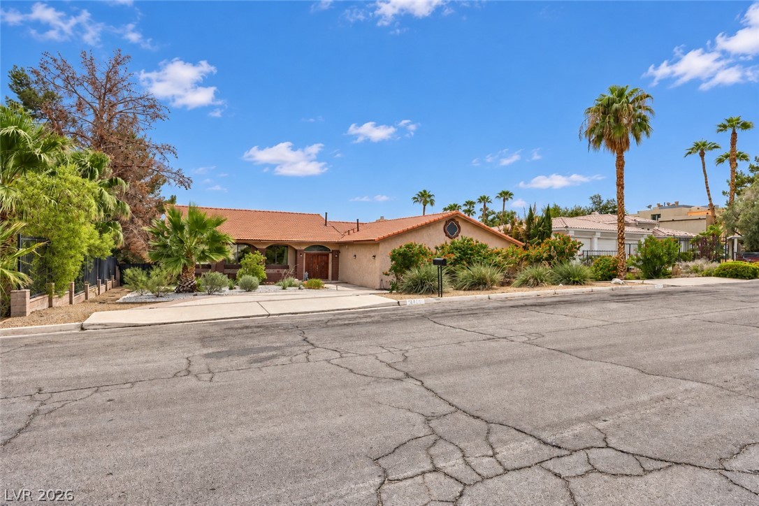 2817 La Mesa Drive Henderson NV 89014