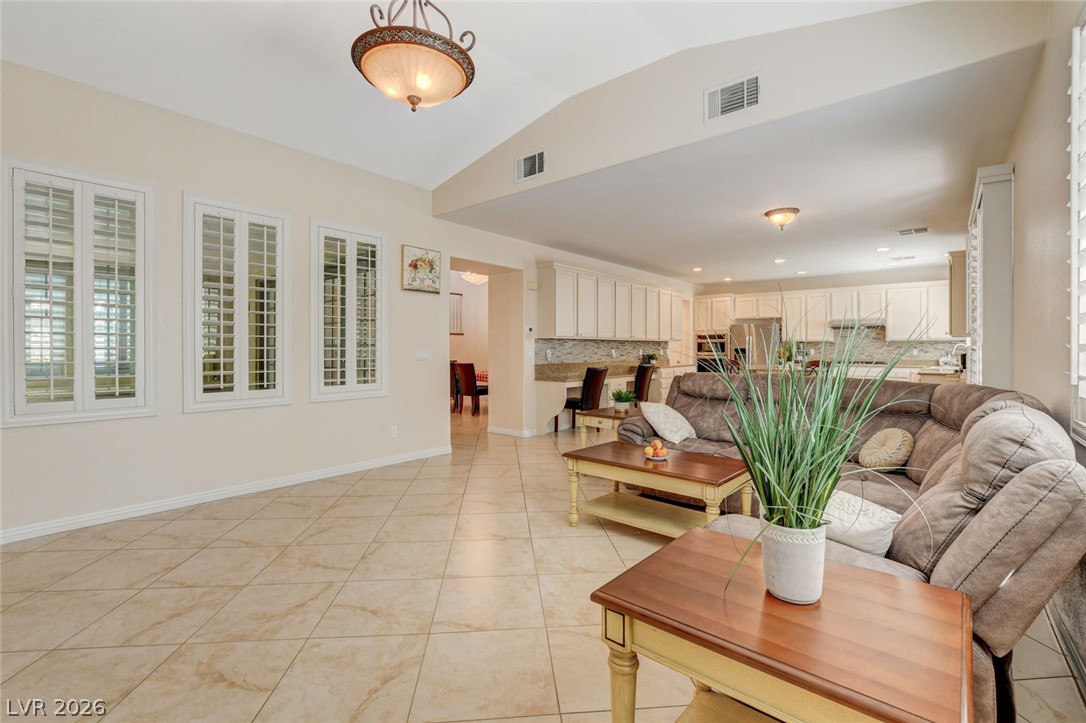3809 Moonshine Falls Avenue North Las Vegas NV 89085