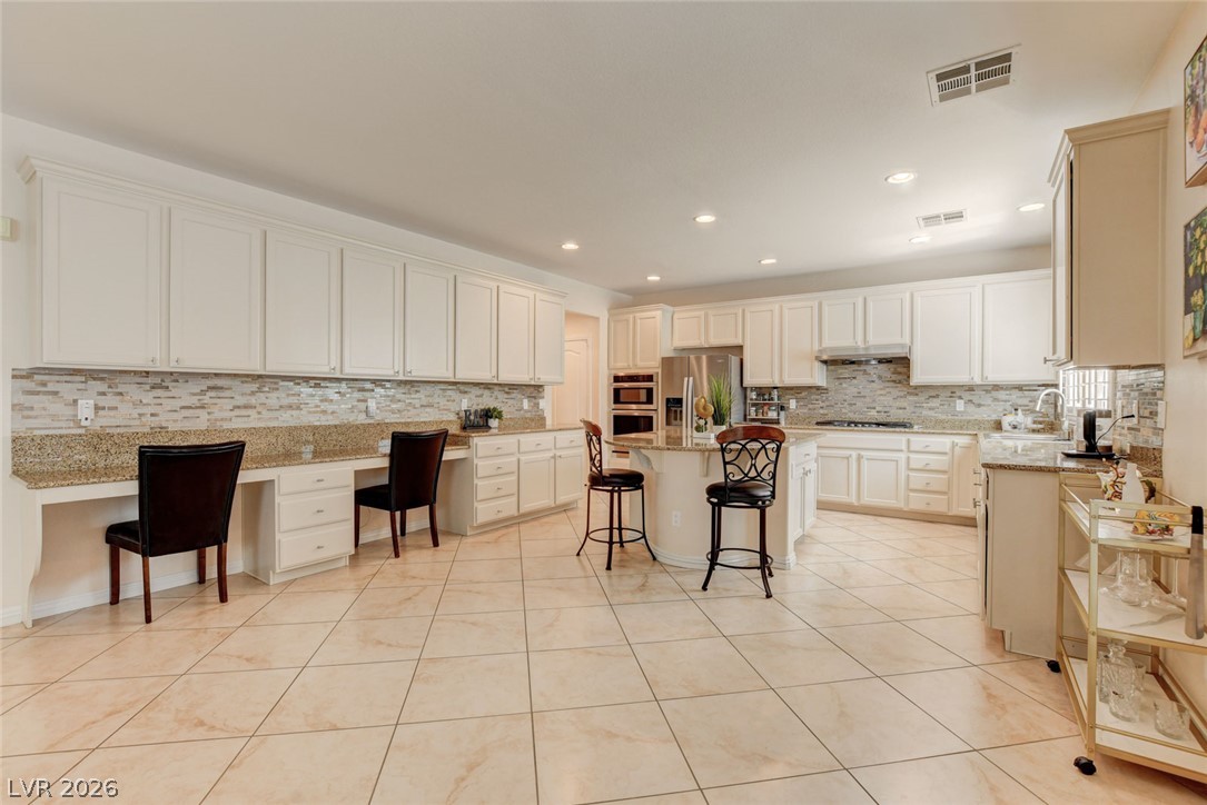 3809 Moonshine Falls Avenue North Las Vegas NV 89085