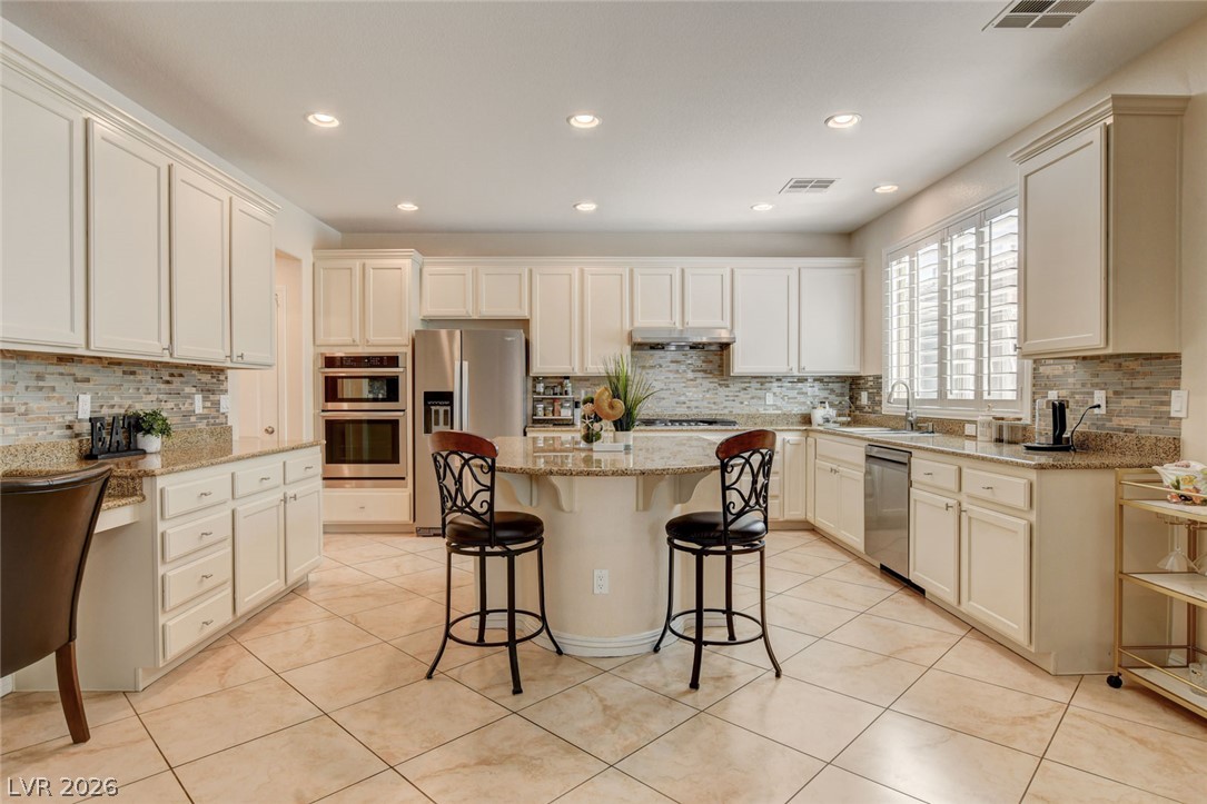 3809 Moonshine Falls Avenue North Las Vegas NV 89085