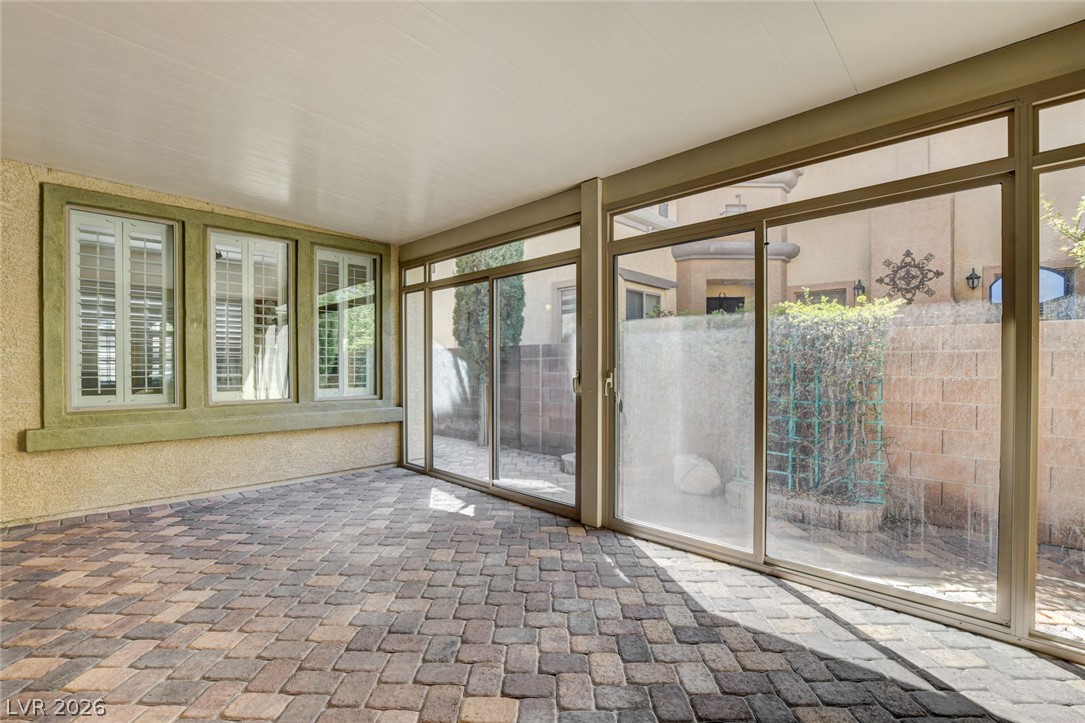 3809 Moonshine Falls Avenue North Las Vegas NV 89085