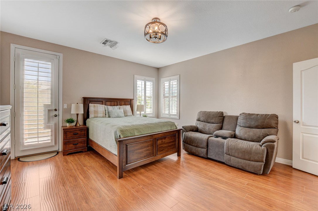 3809 Moonshine Falls Avenue North Las Vegas NV 89085