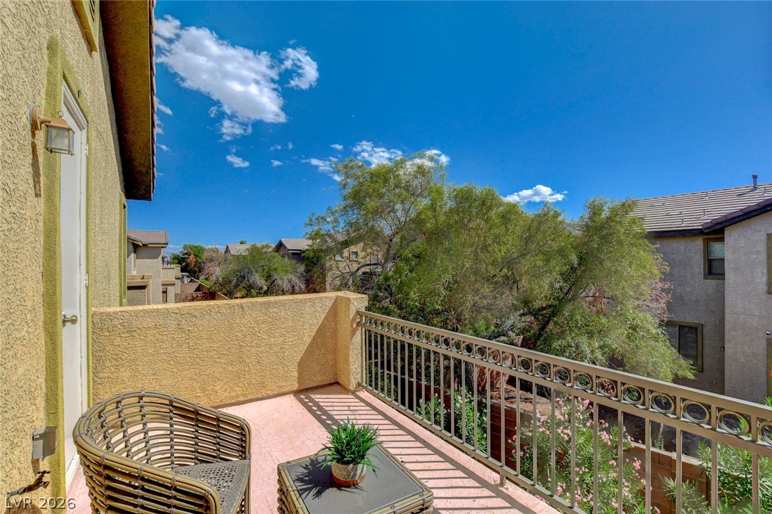 3809 Moonshine Falls Avenue North Las Vegas NV 89085