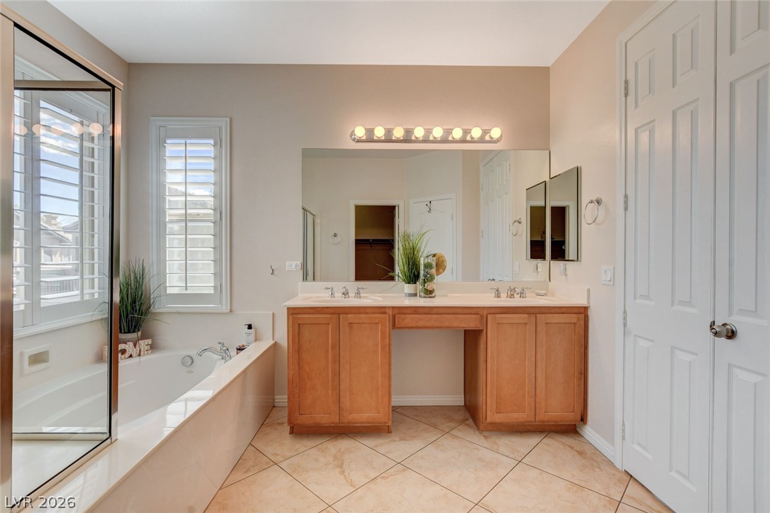3809 Moonshine Falls Avenue North Las Vegas NV 89085