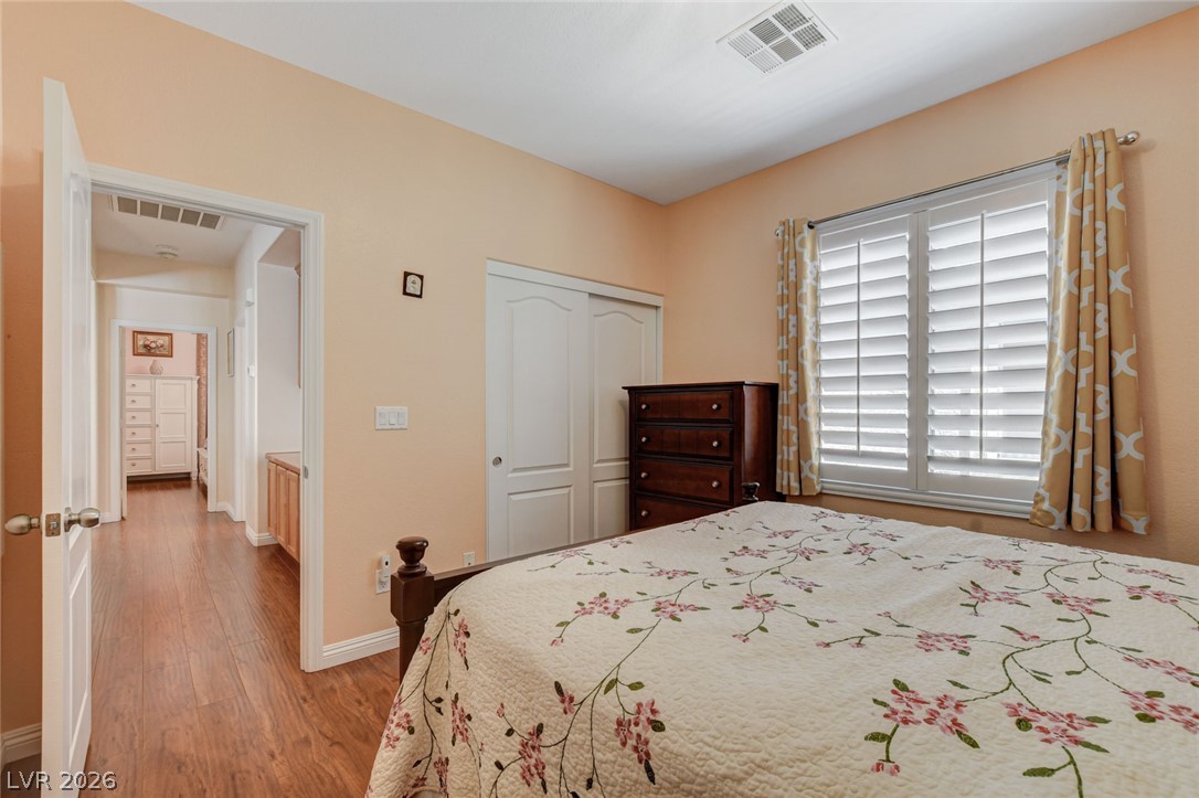 3809 Moonshine Falls Avenue North Las Vegas NV 89085