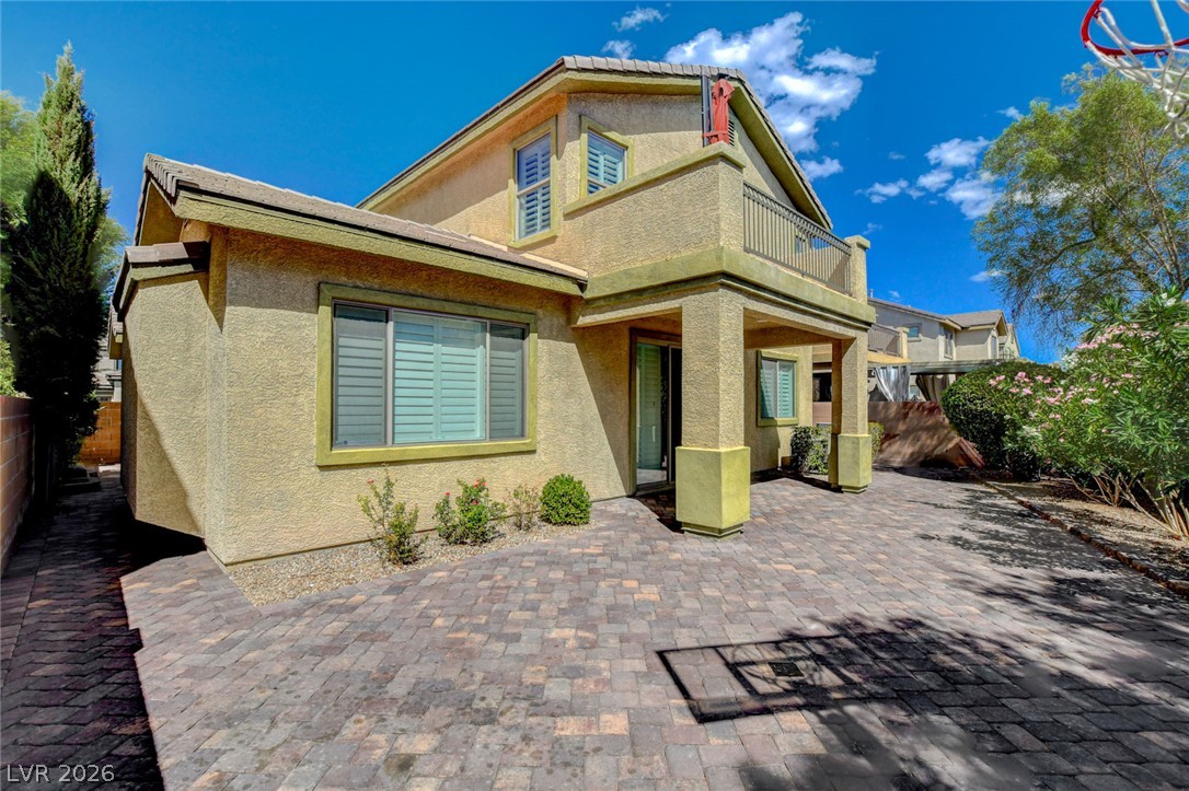 3809 Moonshine Falls Avenue North Las Vegas NV 89085