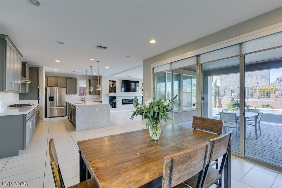 10238 Kesington Drive Las Vegas NV 89135