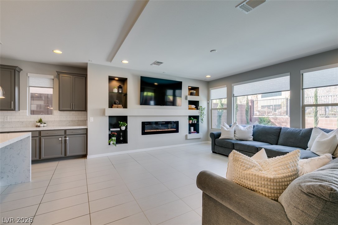 10238 Kesington Drive Las Vegas NV 89135