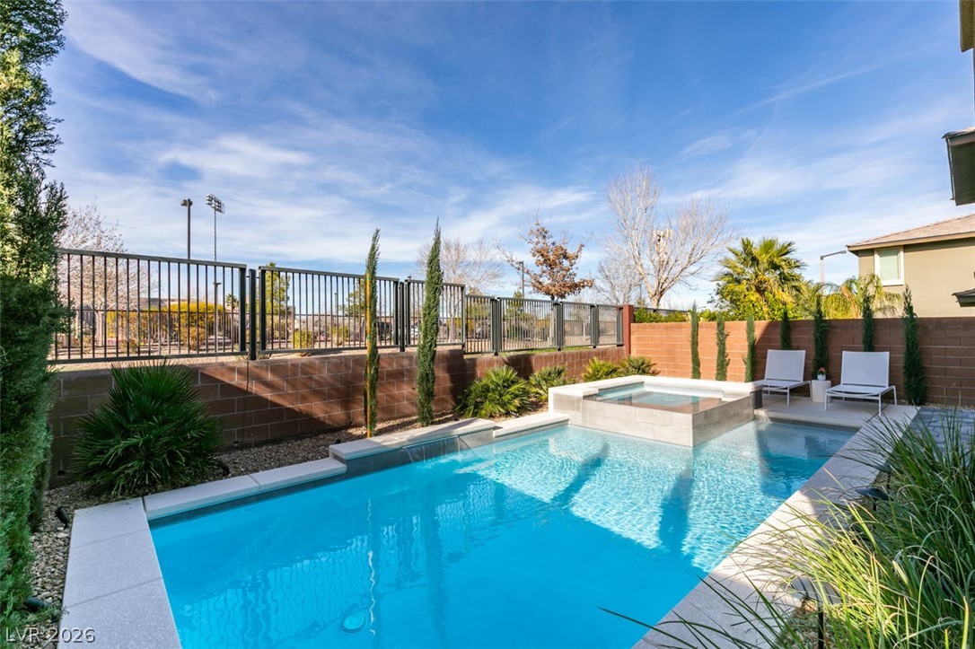10238 Kesington Drive Las Vegas NV 89135