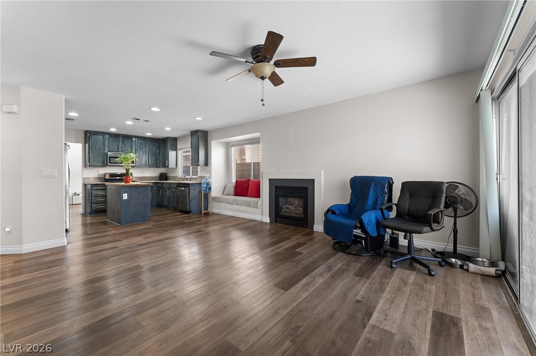 9010 Dulcimer Lane Las Vegas NV 89123