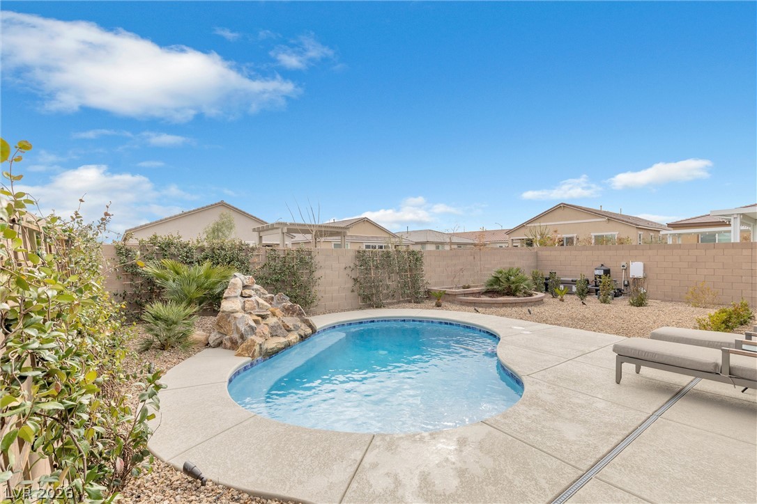 71 Gosia Grove Avenue North Las Vegas NV 89031