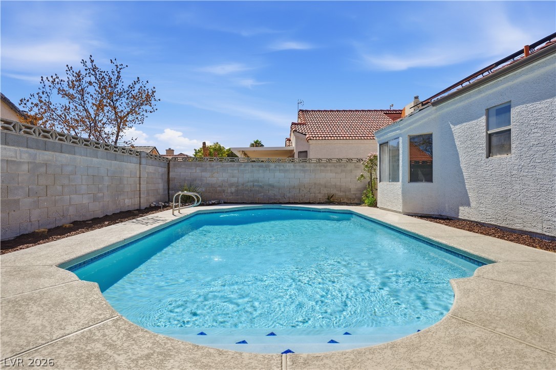 1013 Greystone Drive Las Vegas NV 89108
