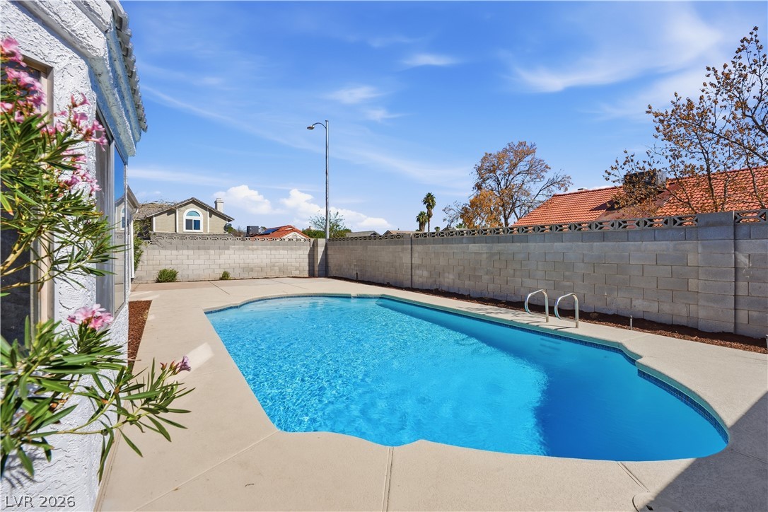 1013 Greystone Drive Las Vegas NV 89108