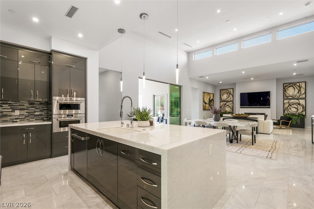 11 Hawkeye Lane Las Vegas NV 89135