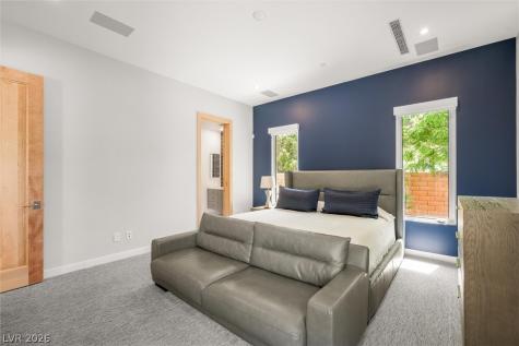 11 Hawkeye Lane Las Vegas NV 89135