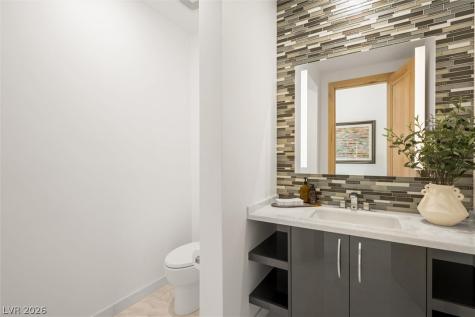 11 Hawkeye Lane Las Vegas NV 89135