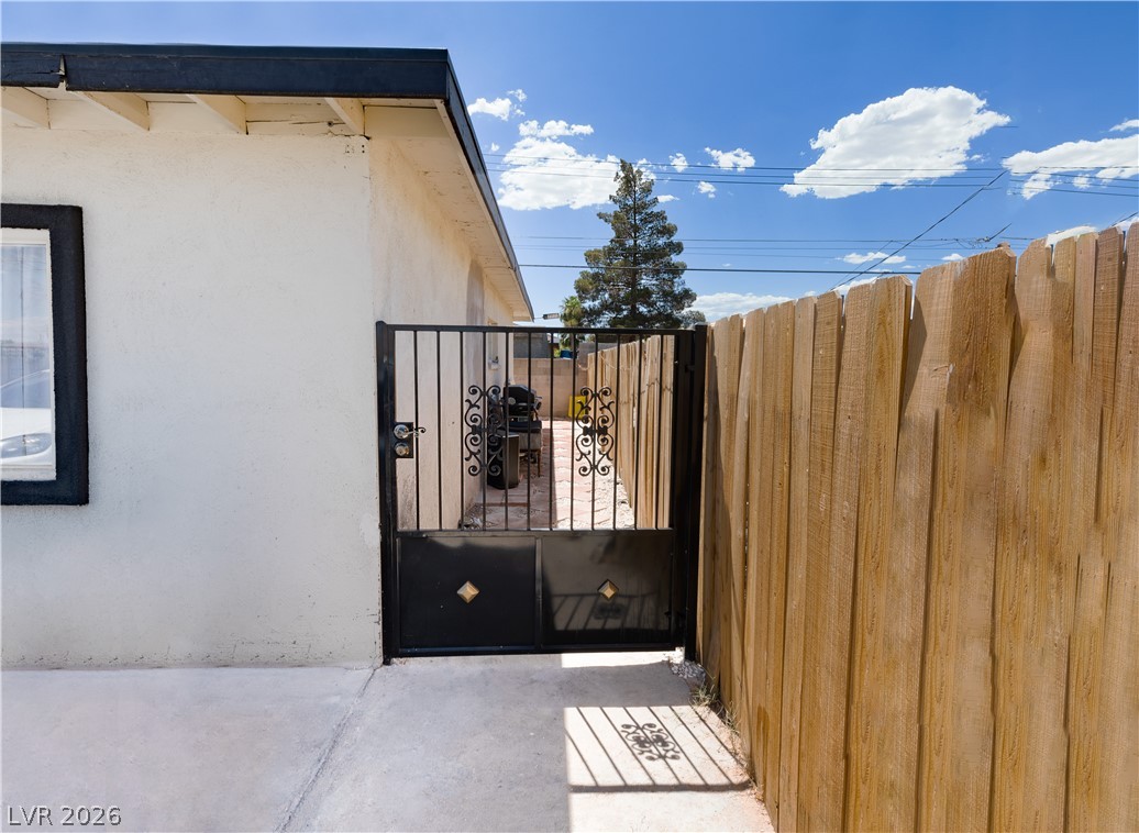 2307 Daley Street North Las Vegas NV 89030