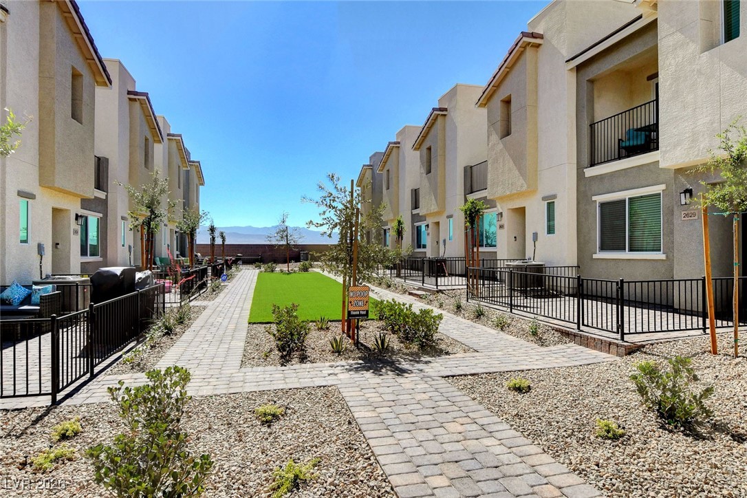 6925 Skyline Blue Street North Las Vegas NV 89086
