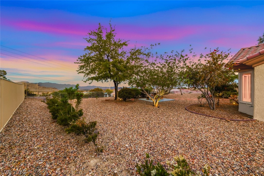 10612 Spring Garden Court Las Vegas NV 89134