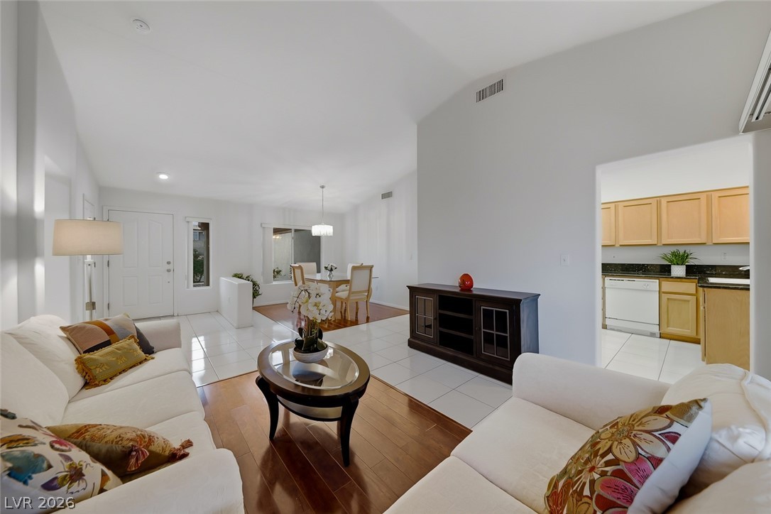 10612 Spring Garden Court Las Vegas NV 89134