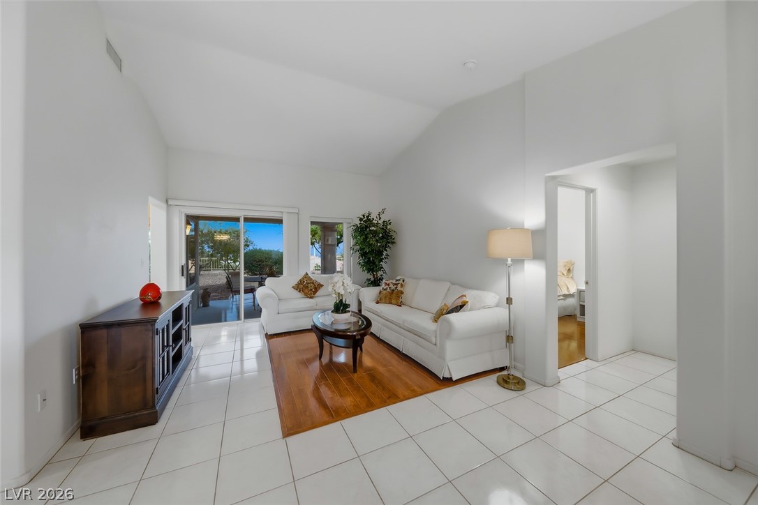 10612 Spring Garden Court Las Vegas NV 89134