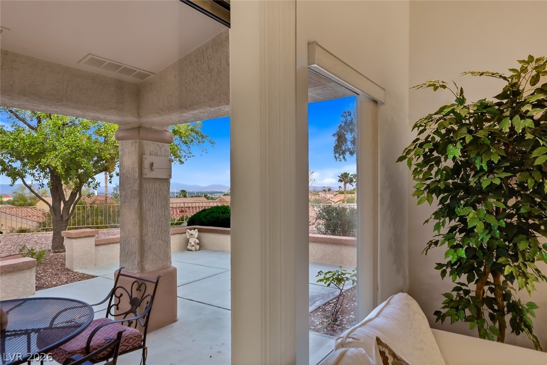 10612 Spring Garden Court Las Vegas NV 89134