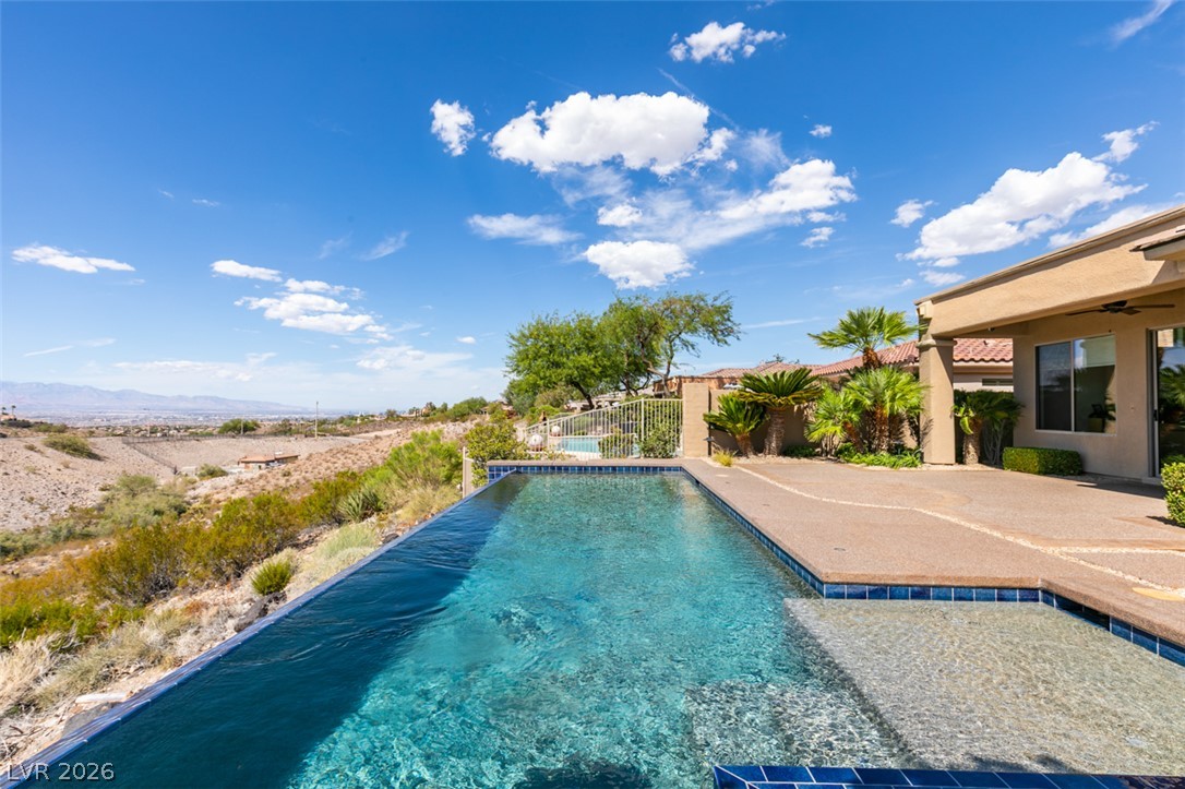 51 East Braelinn Drive Henderson NV 89052